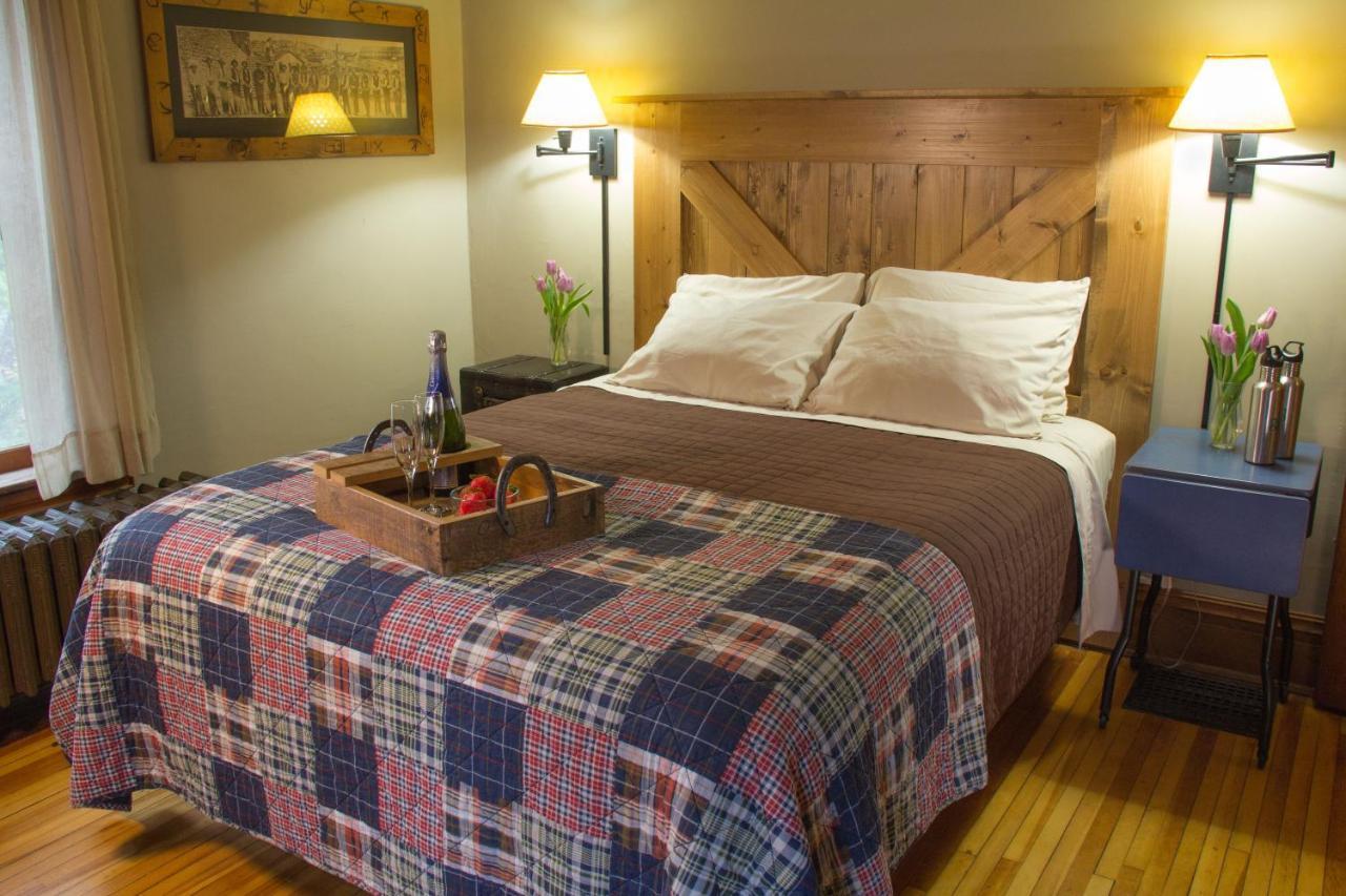 Pinehurst Inn Bed & Breakfast Bayfield Eksteriør bilde